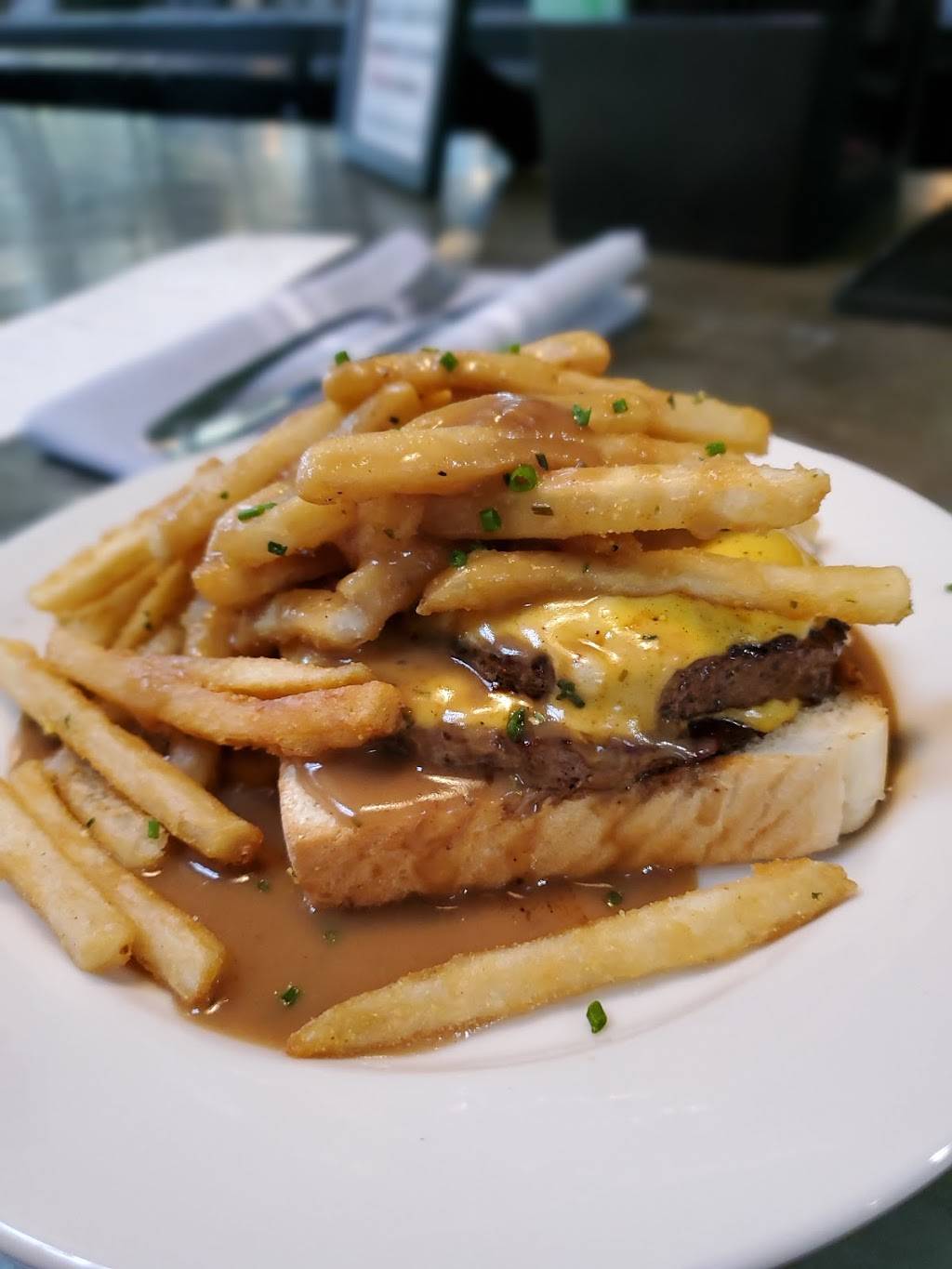 New State Burgers & Spirits | restaurant | 1705 NW 16th St ste a, Oklahoma City, OK 73106, USA | 4057247524 OR +1 405-724-7524