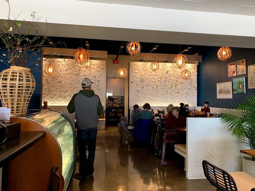 Little Miss Ha Vietnamese Cuisine | restaurant | 915 Houston Northcutt Blvd, Mt Pleasant, SC 29464, USA | 8433887251 OR +1 843-388-7251