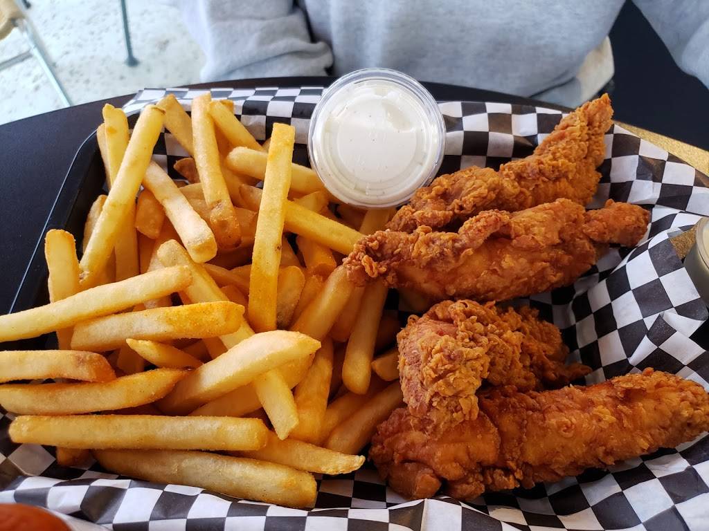 Kikis Chicken and Tenders | restaurant | Rocklin, CA 95677, USA | 9162592949 OR +1 916-259-2949