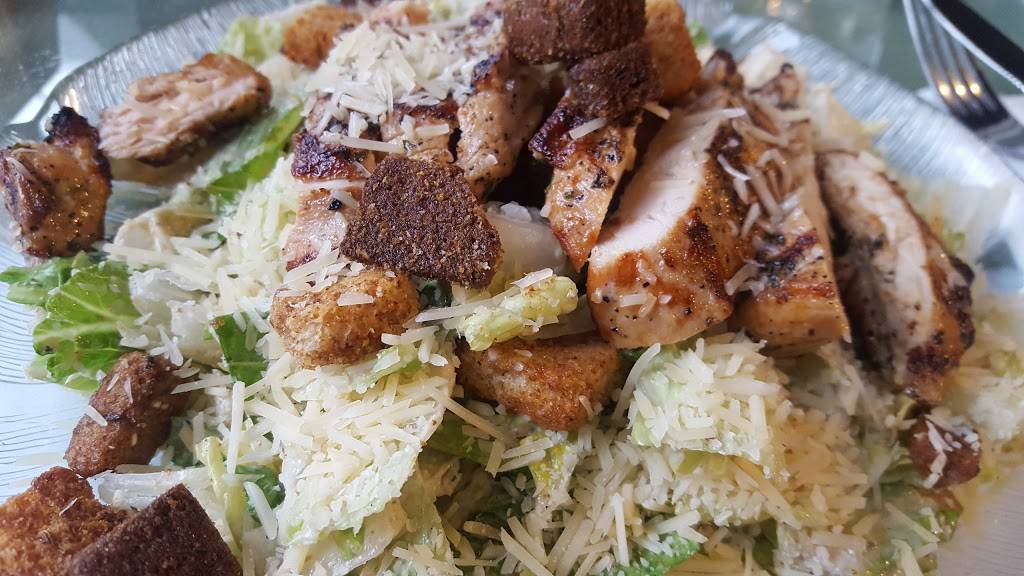 Griswolds Restaurant | restaurant | 103 Bellevue Ave, Newport, RI 02840, USA | 4018464660 OR +1 401-846-4660