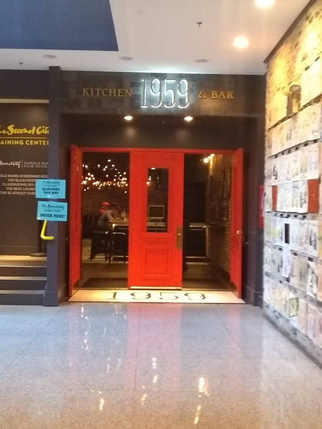 UP Comedy Club | restaurant | 230 W North Ave, Chicago, IL 60614, USA | 3126624562 OR +1 312-662-4562