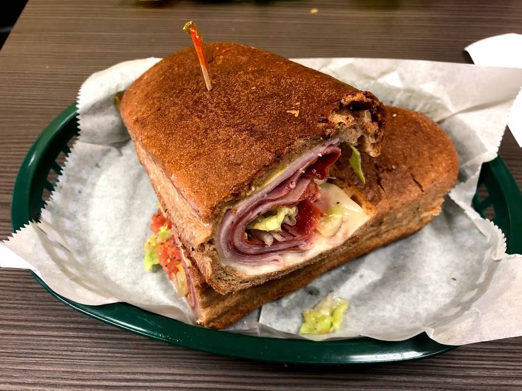 Frankys Deli Warehouse | restaurant | 2596 W 84th St, Hialeah, FL 33016, USA | 3058275366 OR +1 305-827-5366