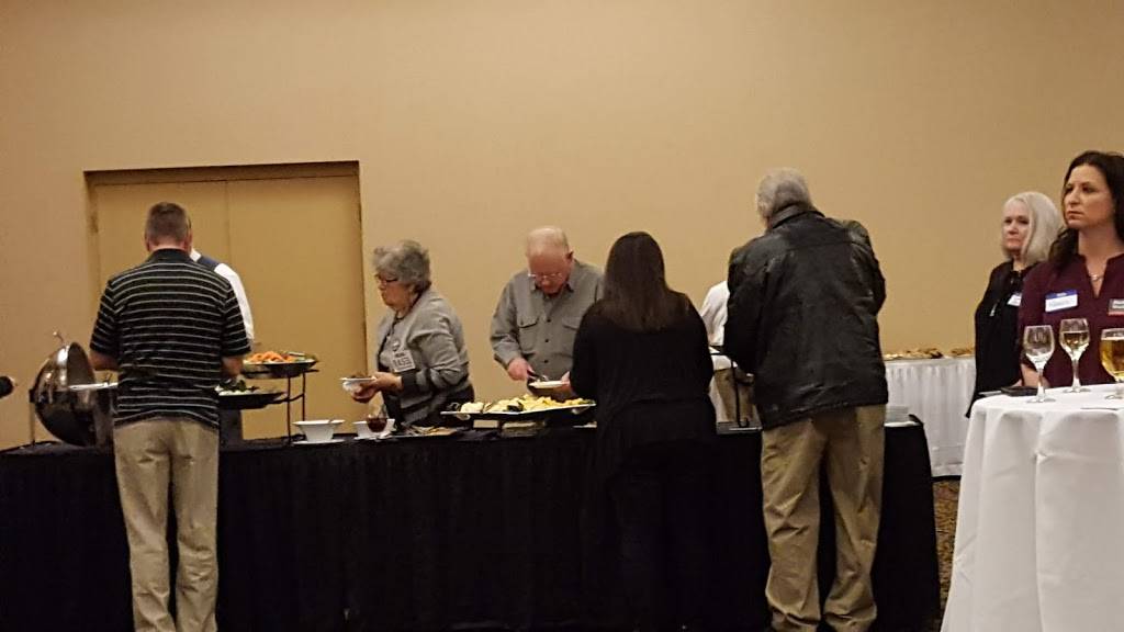 Stratigos Banquet Centre | restaurant | 131 Colonial Manor Rd, North Huntingdon, PA 15642, USA | 7248645600 OR +1 724-864-5600