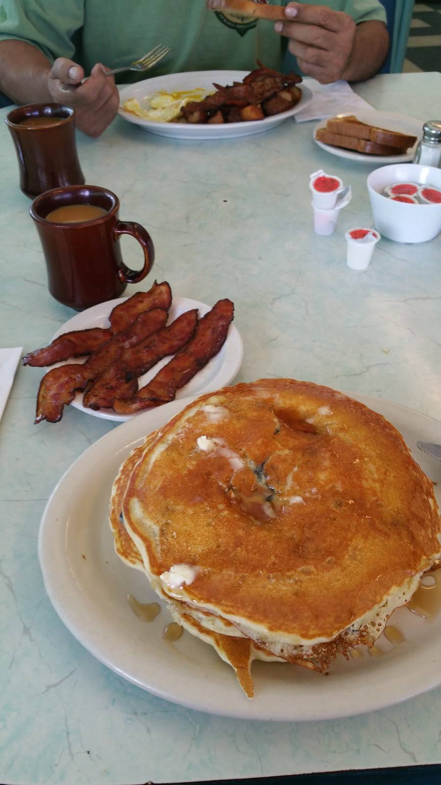 Sugar Plum Coffee Shop | cafe | 1815 Colfax St, Concord, CA 94520, USA | 9256891738 OR +1 925-689-1738