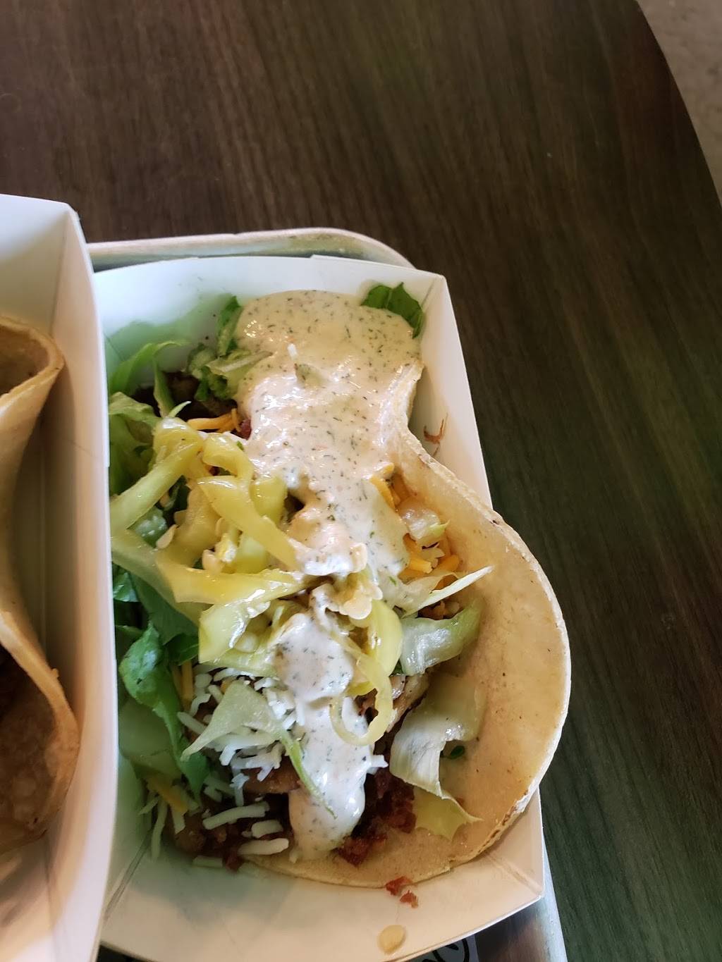 lloyd Taco Factory | restaurant | 5933 Main St, Williamsville, NY 14221, USA | 7168639781 OR +1 716-863-9781