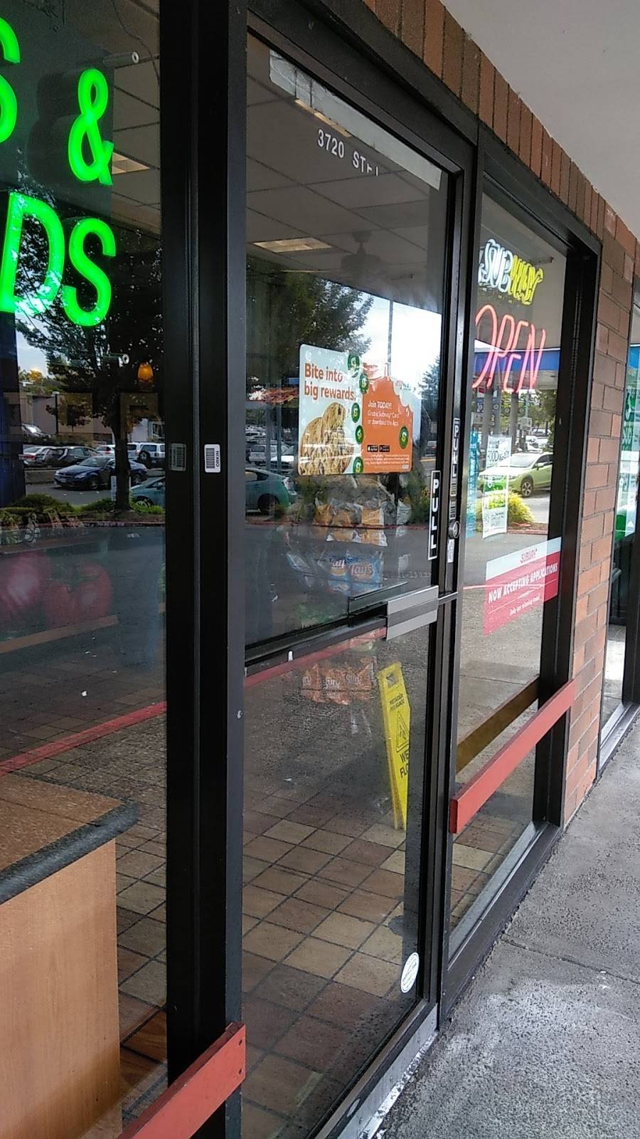 Subway | meal takeaway | 3720 128th Ave SE Suite J, Bellevue, WA 98006, USA | 4257469428 OR +1 425-746-9428