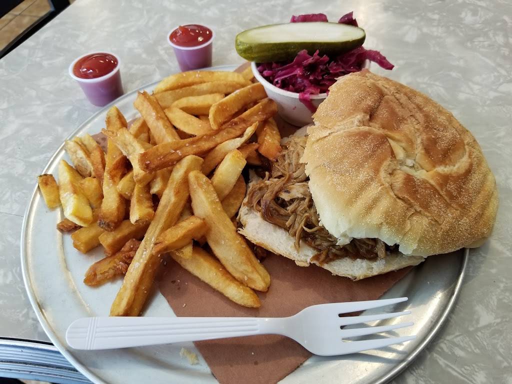 Ruthies Bar-B-Q & Pizza | meal takeaway | 64 1/2 Chestnut St, Montclair, NJ 07042, USA | 9735091134 OR +1 973-509-1134