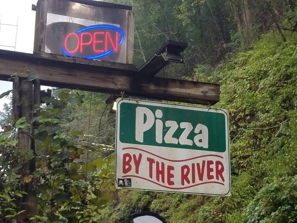 Pizza by the river Nantahalla | restaurant | 18392-18466 W Hwy 19, Bryson City, NC 28713, USA | 7065896438 OR +1 706-589-6438