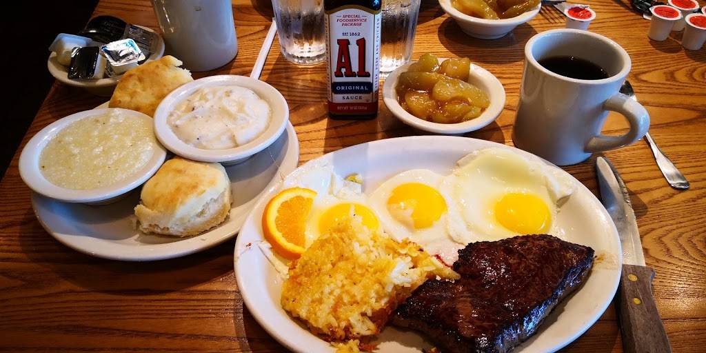 Cracker Barrel Old Country Store | restaurant | 3845 Tollgate Blvd, Naples, FL 34114, USA | 2394556588 OR +1 239-455-6588