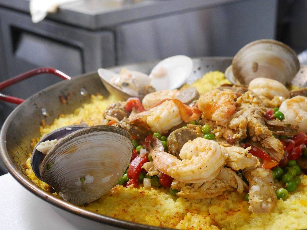 Cleat & Anchor | restaurant | 243 Lower County Rd, Dennis Port, MA 02639, USA | 5082580175 OR +1 508-258-0175