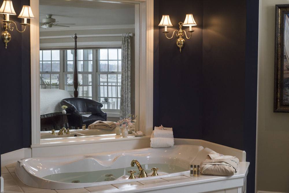 The Geneva Inn | restaurant | N2009 S Lake Shore Dr, Lake Geneva, WI 53147, USA | 2622485680 OR +1 262-248-5680