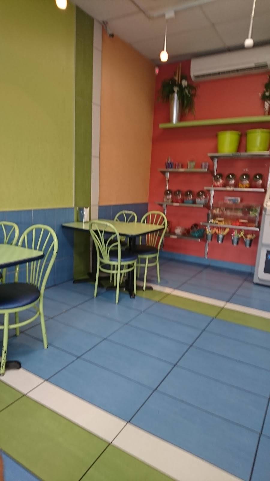 Bar Laitier Complètement Maboule | restaurant | 1950 Chemin du Fer-à-Cheval, Sainte-Julie, QC J3E 2S3, Canada | 4509221367 OR +1 450-922-1367