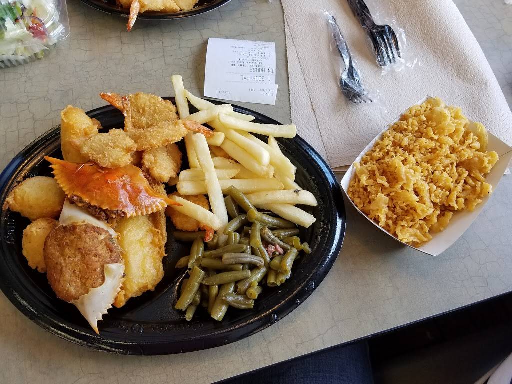 Captain Ds | restaurant | 304 S Main St, Statesboro, GA 30458, USA | 9127643636 OR +1 912-764-3636