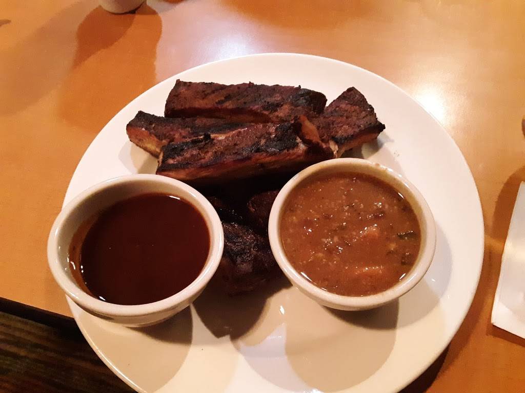 The Landing Bar and Grill | restaurant | 1815 S Meridian Ave, Oklahoma City, OK 73108, USA | 4056826000 OR +1 405-682-6000