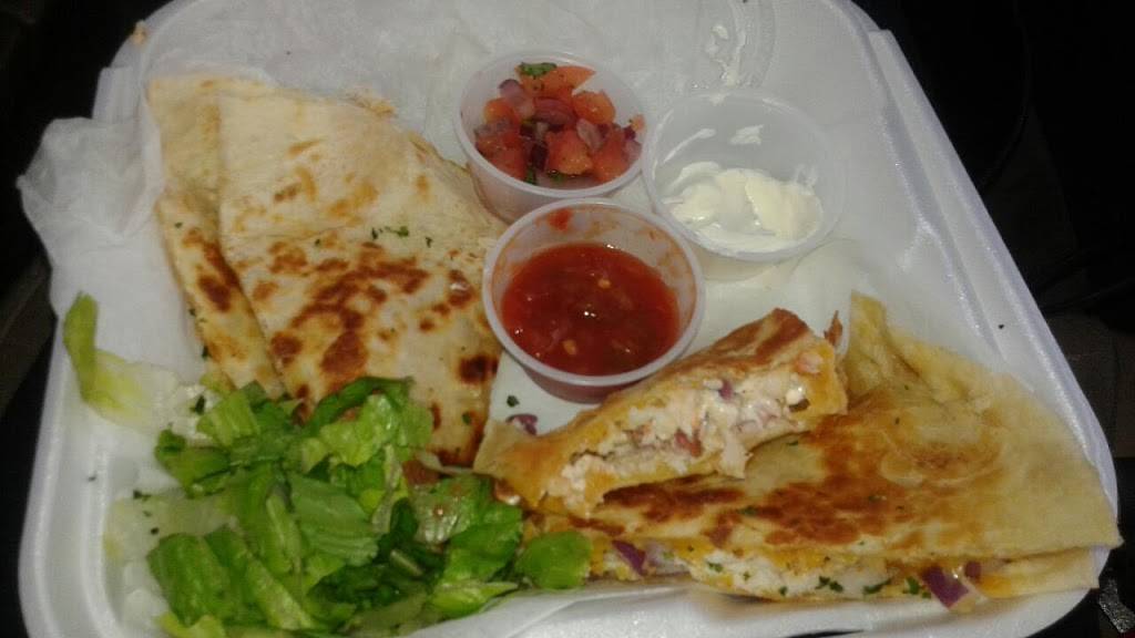 Wing Bistro Chicken and Waffles | restaurant | 2274 Executive Dr, Hampton, VA 23666, USA | 7578269464 OR +1 757-826-9464