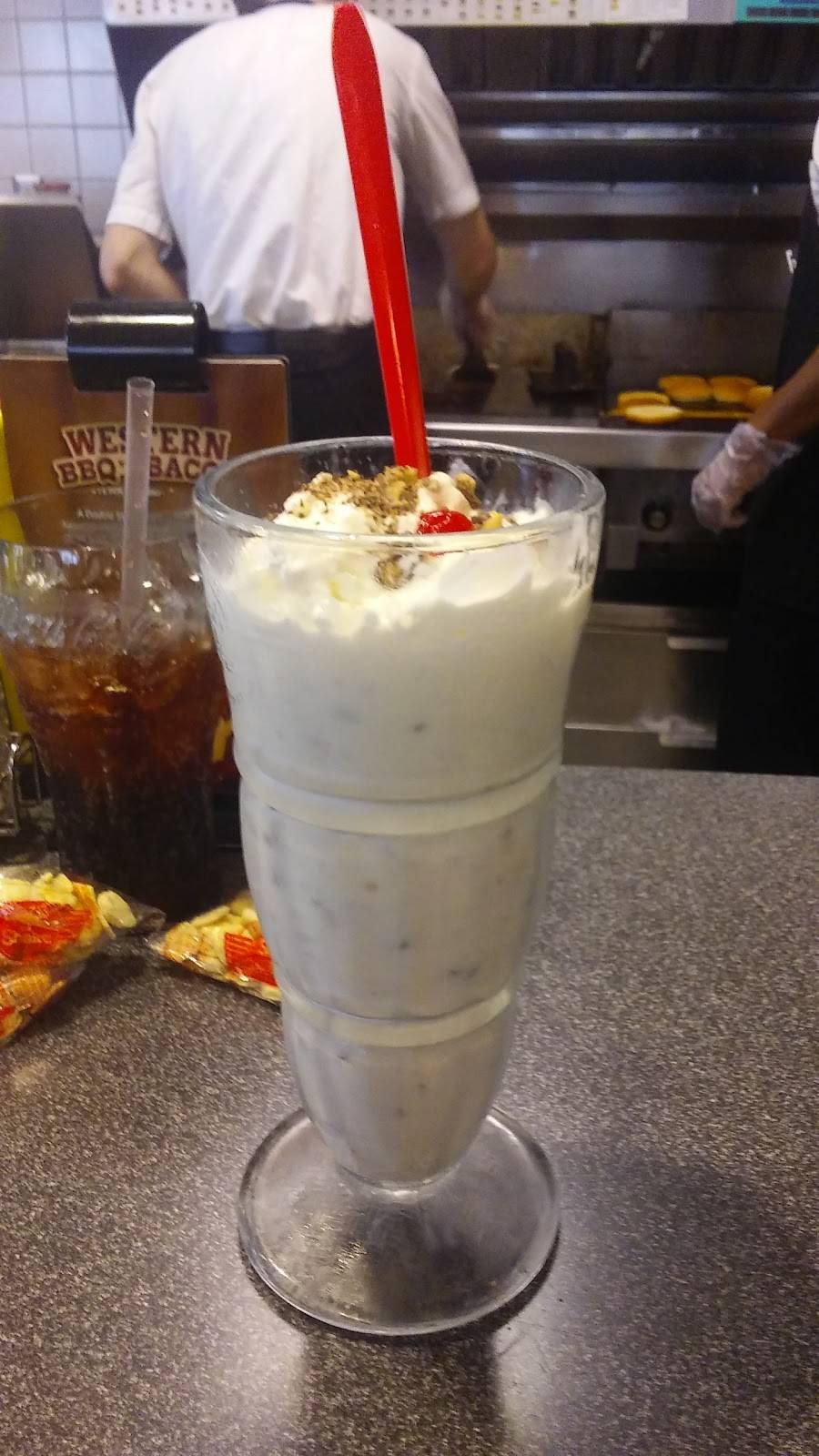 Steak n Shake | restaurant | 2900 S 3rd St, Terre Haute, IN 47802, USA | 8122350242 OR +1 812-235-0242