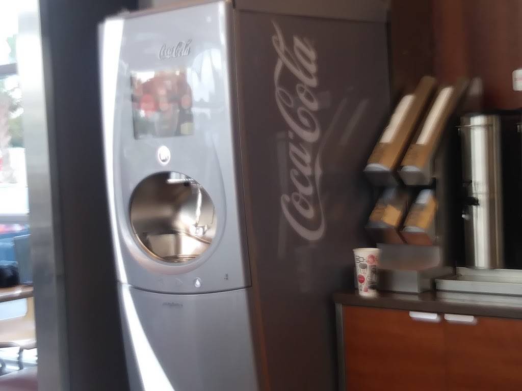 Wendys | restaurant | 15753 Southern Blvd, Loxahatchee, FL 33470, USA | 5613141905 OR +1 561-314-1905