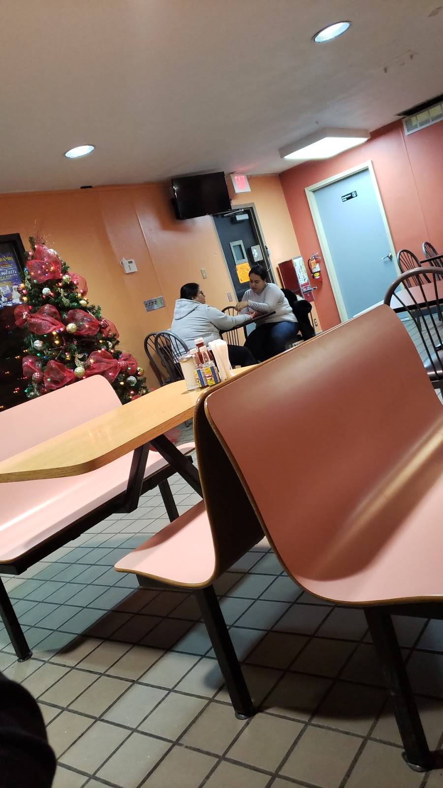 El Pollo Catracho | restaurant | 4100 SE 14th St, Des Moines, IA 50320, USA | 5158227499 OR +1 515-822-7499