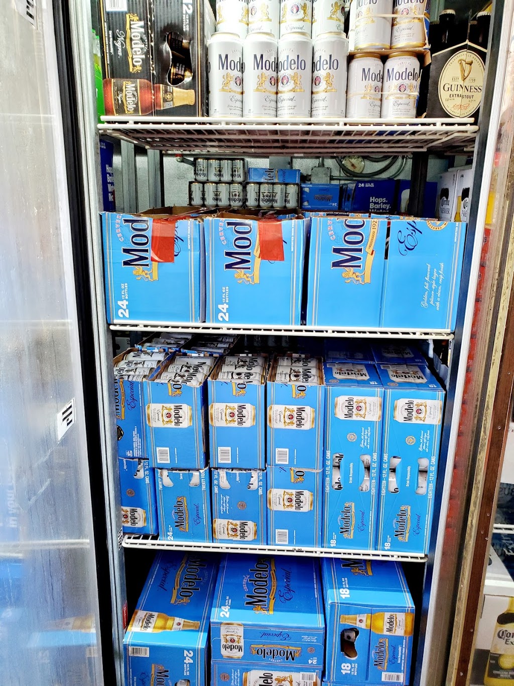 The Tunnel Beverages | restaurant | 513 U.S. Highway 17-92 North, Haines City, FL 33844, USA | 8639130682 OR +1 863-913-0682