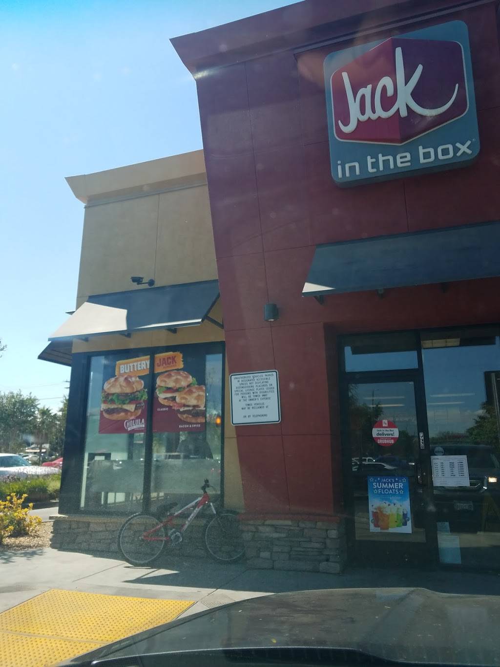 Jack in the Box | restaurant | 4860 La Sierra Ave, Riverside, CA 92505, USA | 9515096943 OR +1 951-509-6943