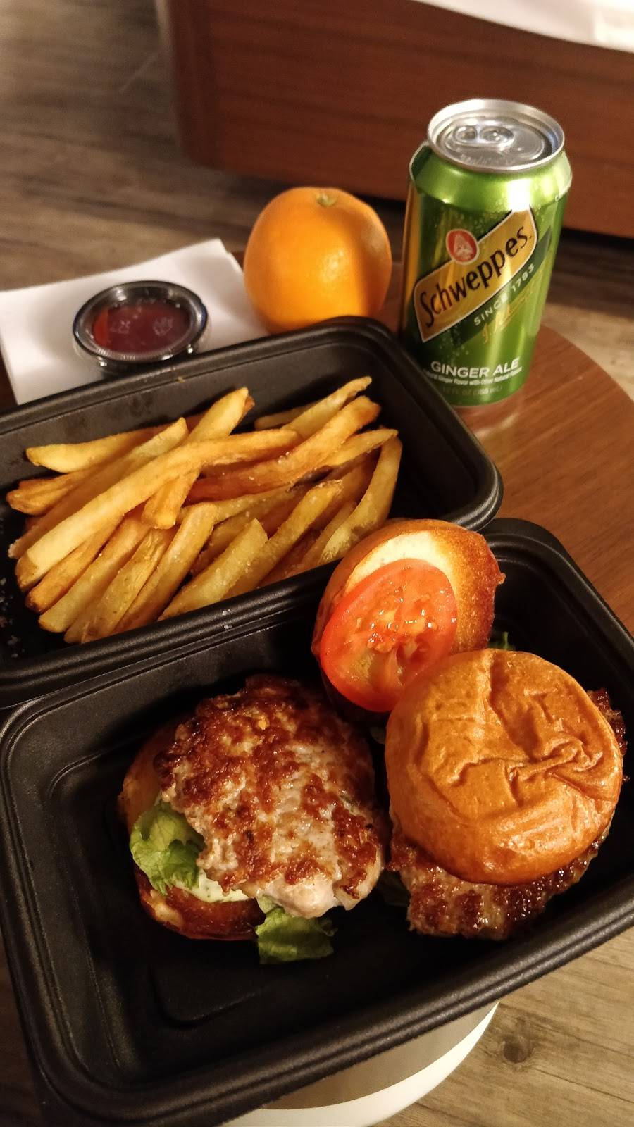 Erie Grill | restaurant | 41 N Main St, Pittsford, NY 14534, USA | 5854193032 OR +1 585-419-3032