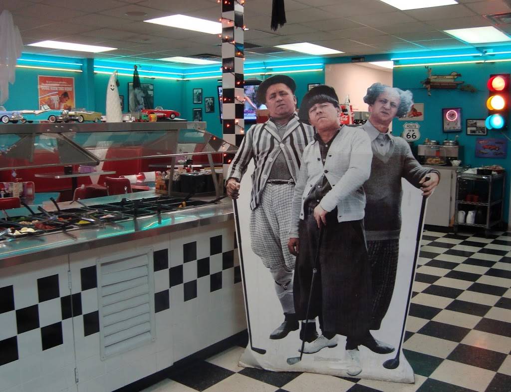 Papa Js Pizzeria & Diner | restaurant | 10583 Main St, Honor, MI 49640, USA | 2313257070 OR +1 231-325-7070