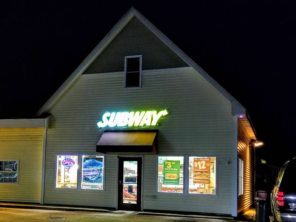 Subway | restaurant | 323 Clarks Falls Rd, North Stonington, CT 06359, USA | 8605995512 OR +1 860-599-5512