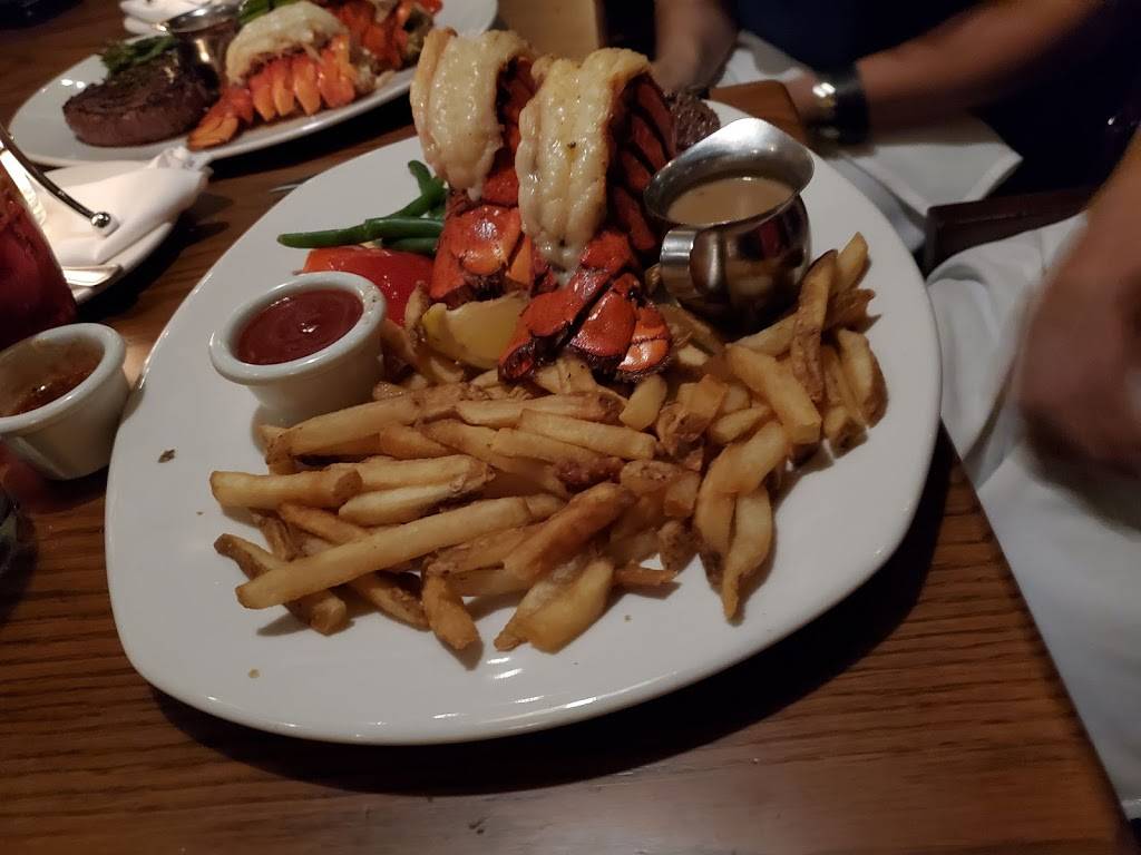 The Keg Steakhouse + Bar - Hunt Club | restaurant | 376 Hunt Club Rd, Ottawa, ON K1V 1C1, Canada | 6132480509 OR +1 613-248-0509