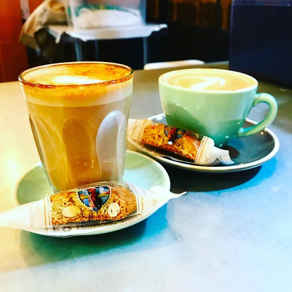 Cafe via Berri | restaurant | 426 Rue Faillon E, Montréal, QC H2R 1L4, Canada | 5145433542 OR +1 514-543-3542