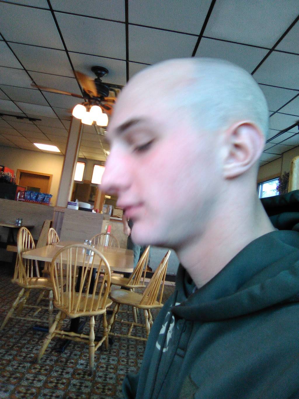 Gold House Pizza & Restaurant | restaurant | 30 Mechanic St, Berlin, NH 03570, USA | 6037522260 OR +1 603-752-2260