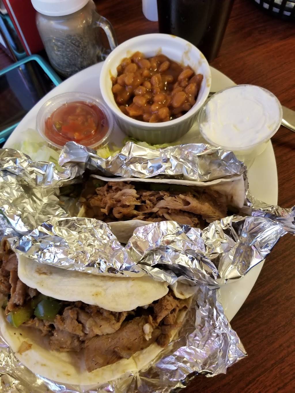 Suzie Qs Breakfast Nook | restaurant | 2410 38th St, Bay City, MI 48708, USA | 9894021792 OR +1 989-402-1792