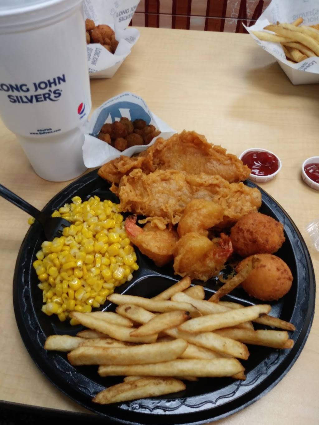 Long John Silvers | restaurant | 818 W Brandon Blvd, Brandon, FL 33511, USA | 8136541037 OR +1 813-654-1037