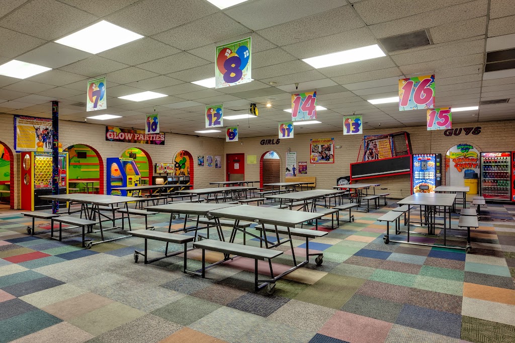 Great Skate | cafe | 10054 N 43rd Ave, Glendale, AZ 85302, USA | 6238421181 OR +1 623-842-1181