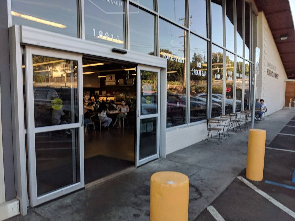 Lake Chabot Public Market | cafe | 18911 Lake Chabot Rd, Castro Valley, CA 94546, USA | 5105386263 OR +1 510-538-6263