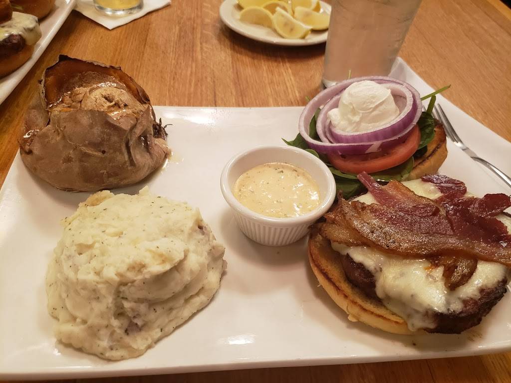 Raffertys Restaurant & Bar Kennesaw | restaurant | 2501 Cobb Pl Ln NW, Kennesaw, GA 30144, USA | 7707928001 OR +1 770-792-8001