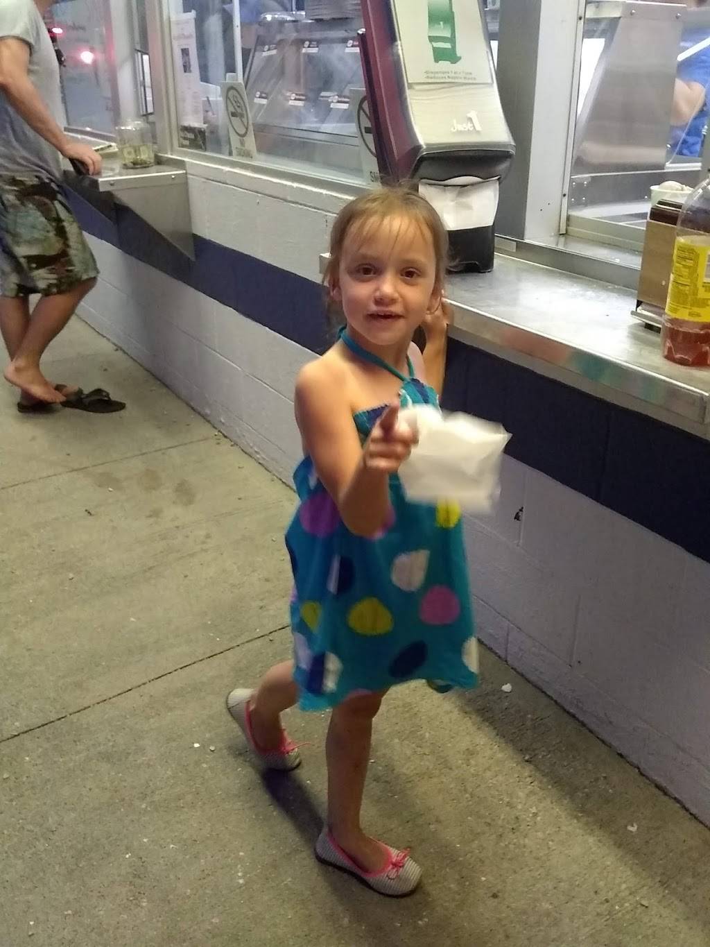 Mifflin Dairy Bar | restaurant | 37 Maine St, Ashland, OH 44805, USA | 4193688133 OR +1 419-368-8133