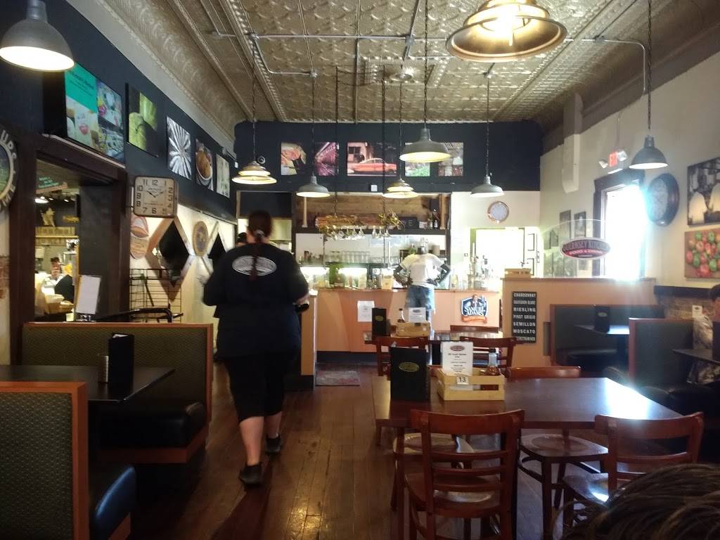 Guernsey Kitchen | restaurant | 709 Wheeling Ave, Cambridge, OH 43725, USA | 7404328990 OR +1 740-432-8990