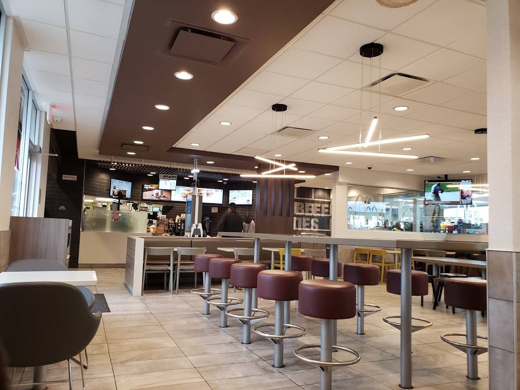 McDonalds | cafe | 8635 W Spring Mountain Rd, Las Vegas, NV 89117, USA | 7028046333 OR +1 702-804-6333