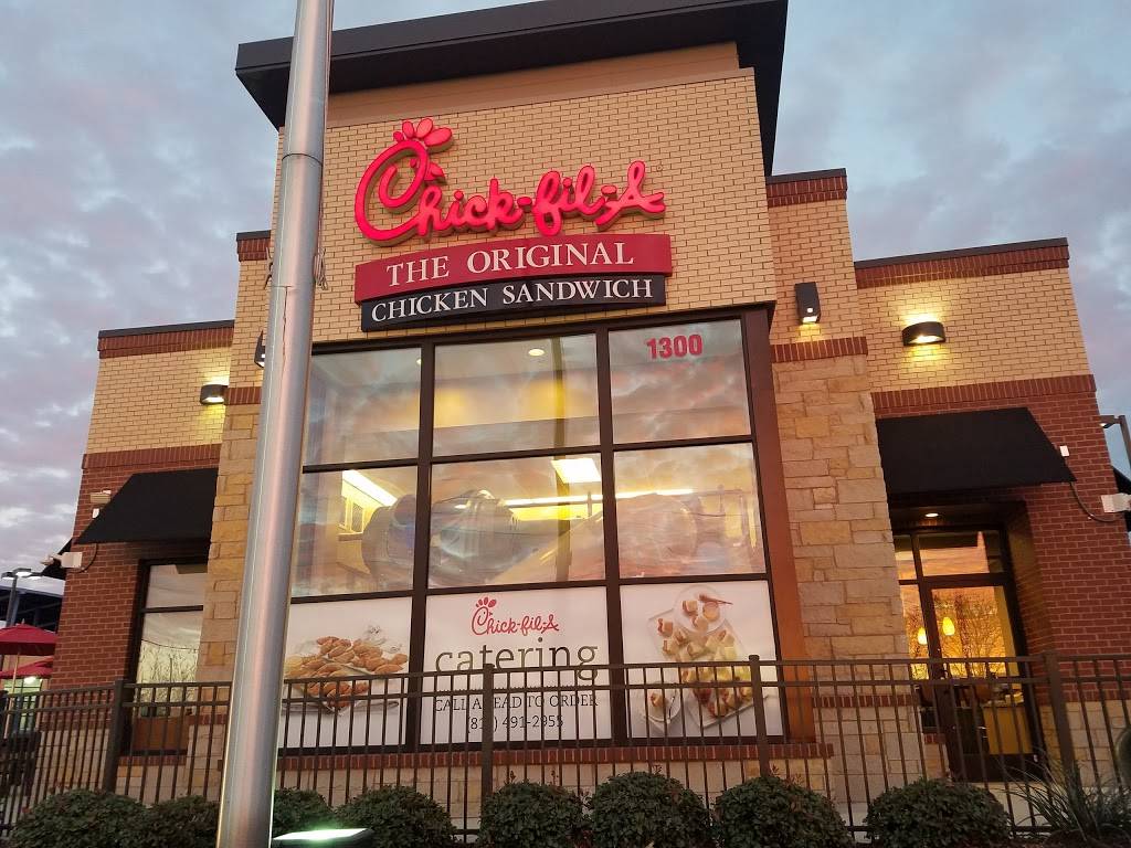 Chick-fil-A | restaurant | 1300 N, US-377, Roanoke, TX 76262, USA | 8174912955 OR +1 817-491-2955