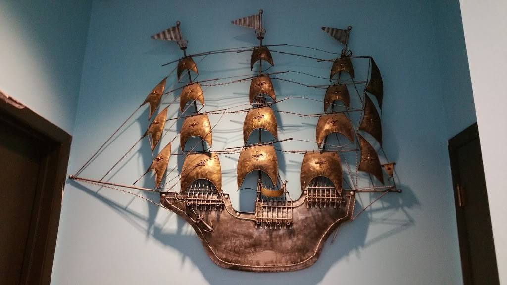 Summerhays Halibut and Chips | restaurant | 4870 Highland Dr, Holladay, UT 84117, USA | 8014249000 OR +1 801-424-9000