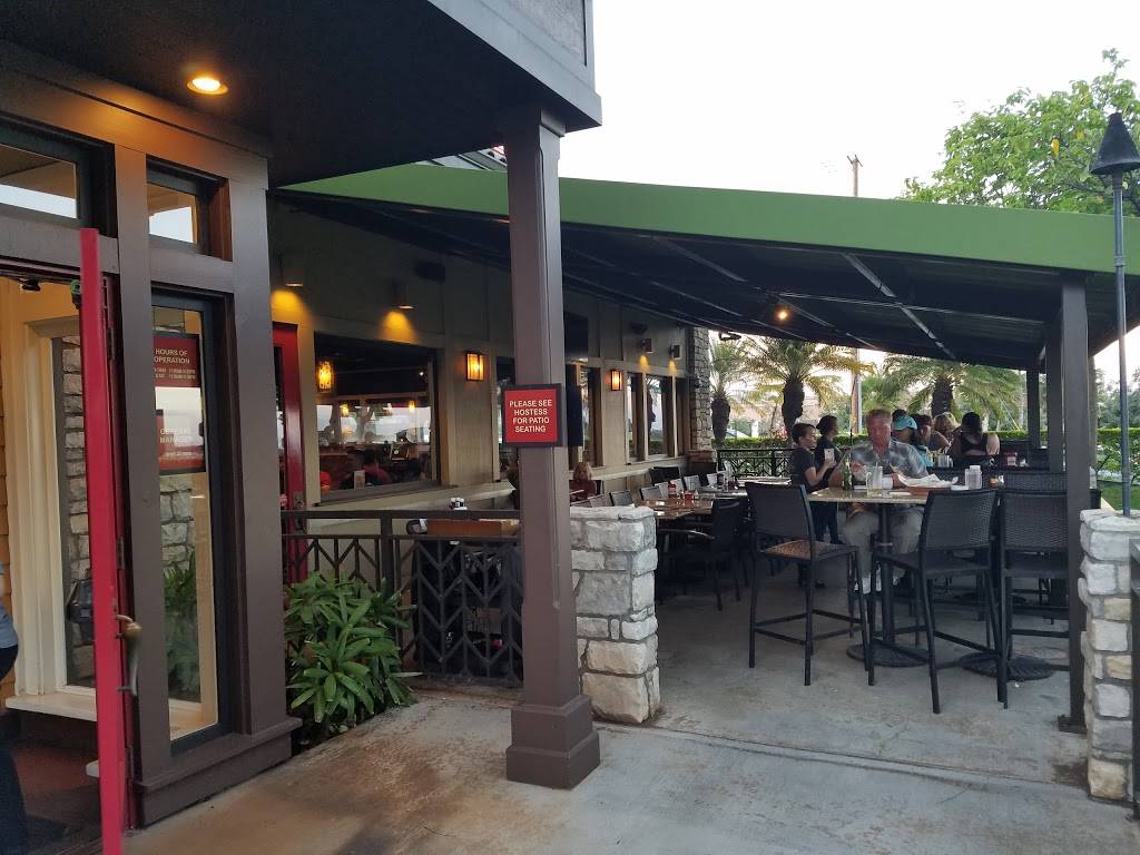 Chilis Grill & Bar | restaurant | 590 Farrington Hwy, Kapolei, HI 96707, USA | 8086938722 OR +1 808-693-8722