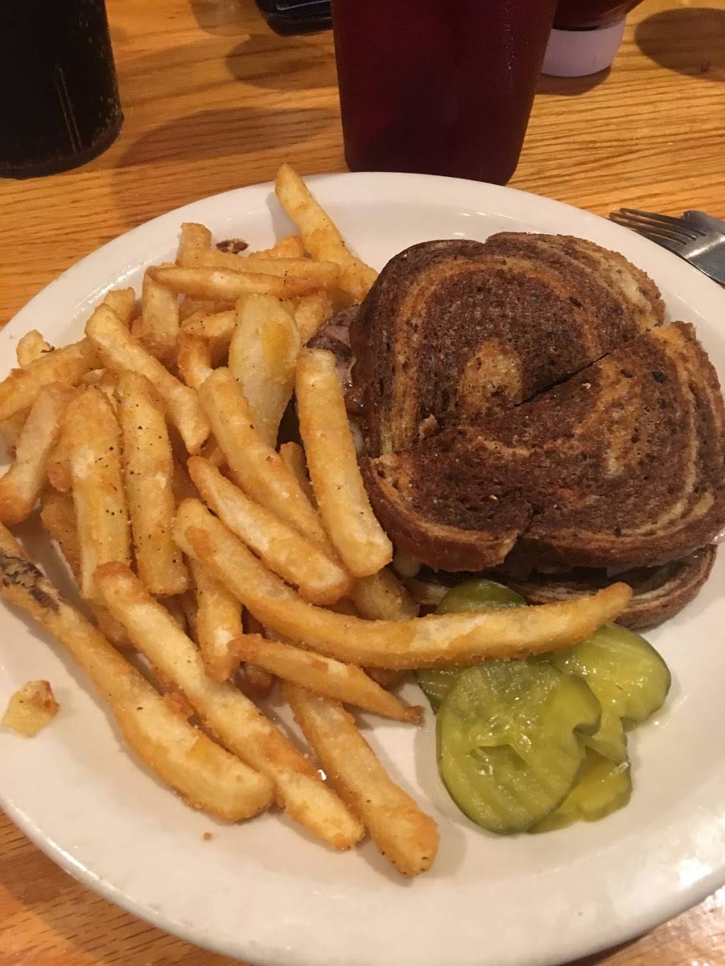 Tierneys Cafe & Tavern | restaurant | 208 E Main St, Lewisville, TX 75057, USA | 9723532109 OR +1 972-353-2109