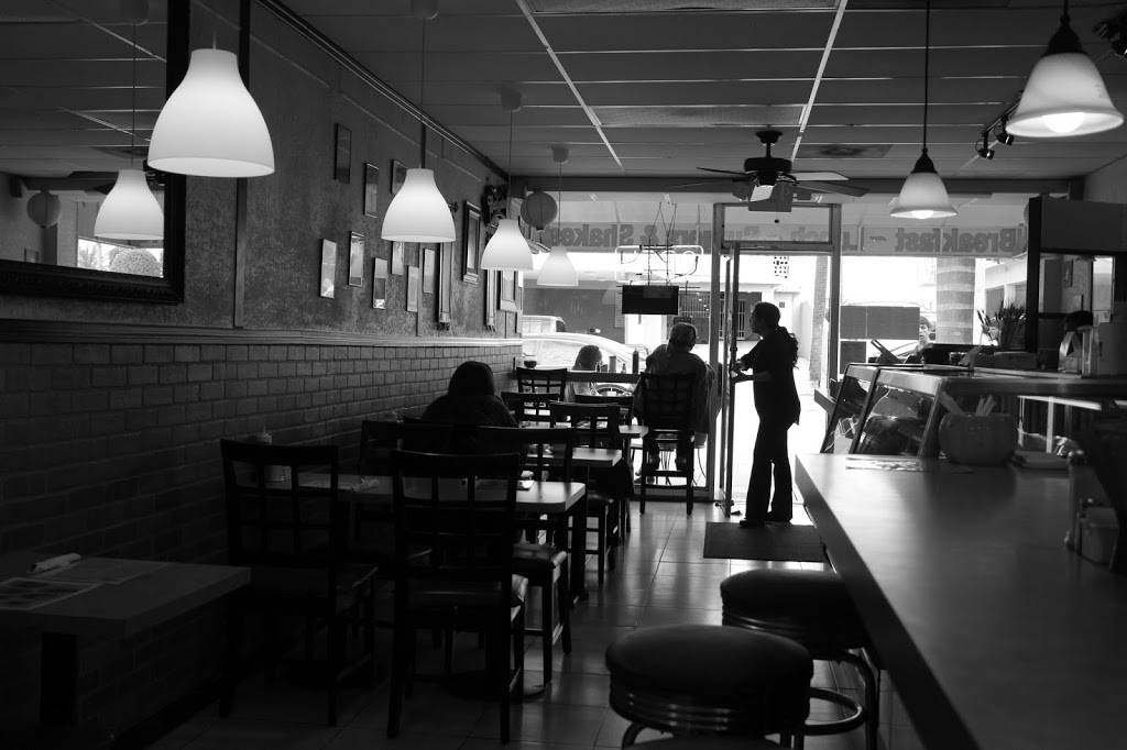 Sabrosos Grill | restaurant | 6958 Collins Ave, Miami Beach, FL 33141, USA | 3057638800 OR +1 305-763-8800