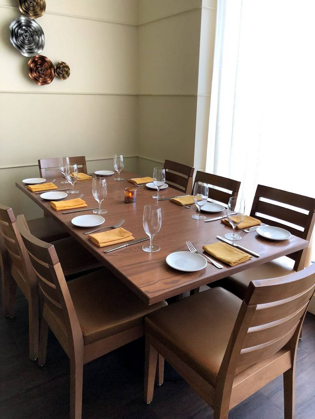 Leenas Kitchen | restaurant | 63 Long Pond Rd, Plymouth, MA 02360, USA | 7744047470 OR +1 774-404-7470