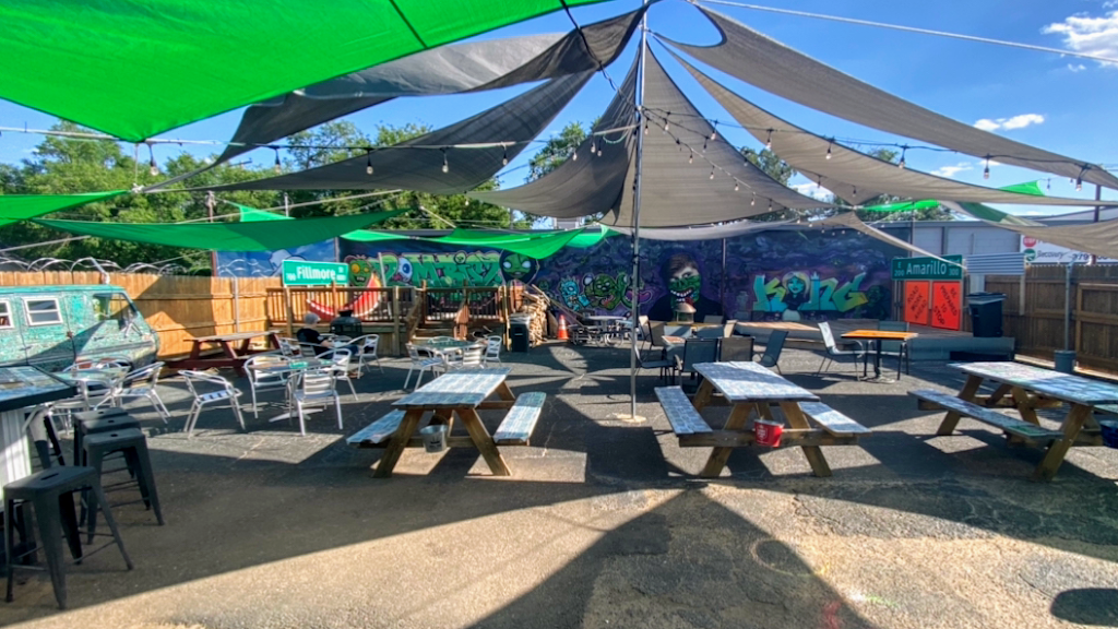 Zombiez Bar & Grill | restaurant | 711 SW 10th Ave, Amarillo, TX 79101, USA | 8063317305 OR +1 806-331-7305