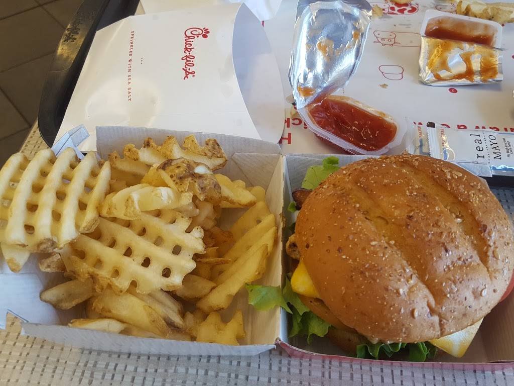 Chick-fil-A | restaurant | 2010 Bloomingdale Ave, Valrico, FL 33596, USA | 8135710569 OR +1 813-571-0569