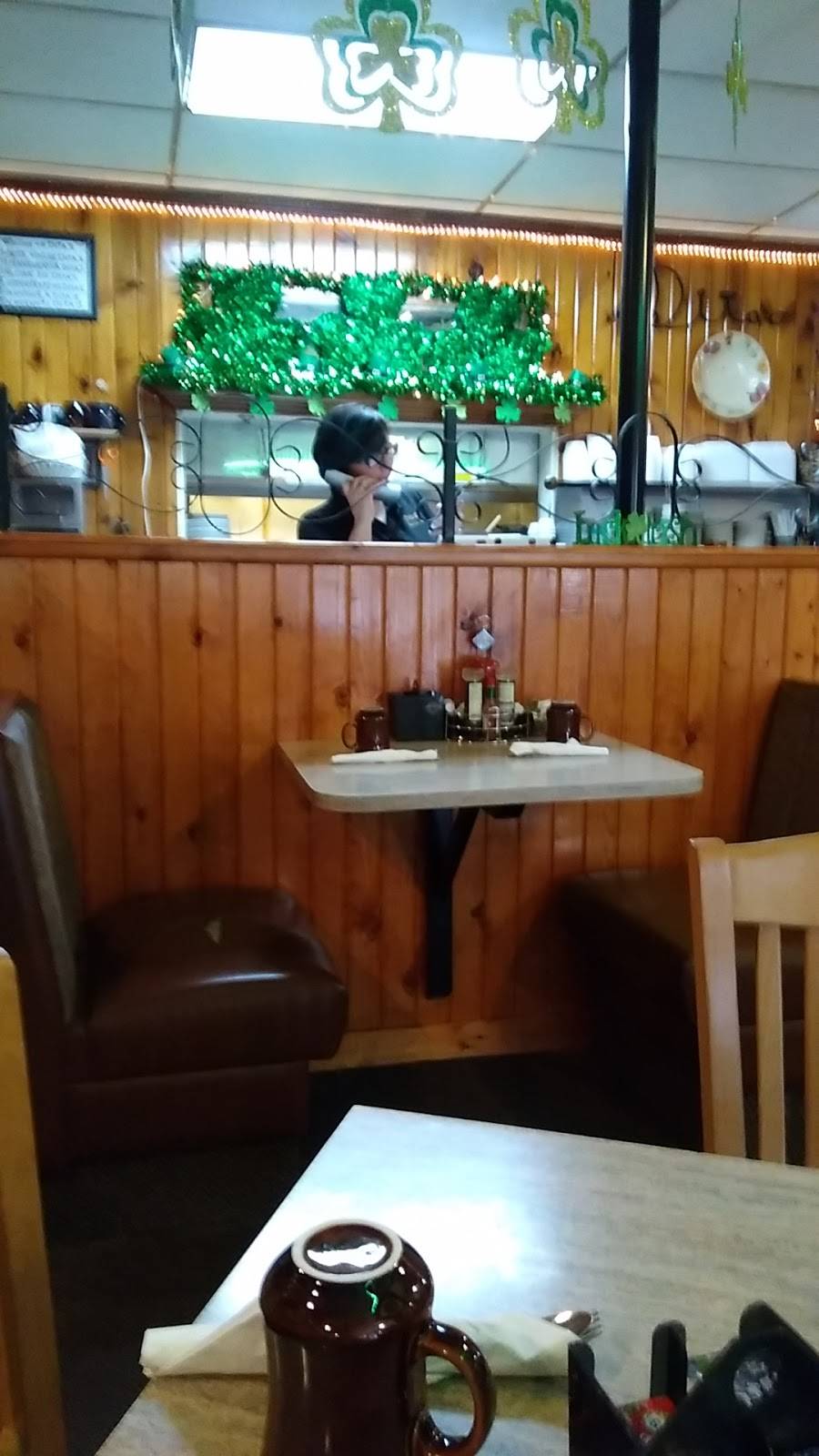 Ditas Family Restaurant | restaurant | 1569 S Madison Rd, Beloit, WI 53511, USA | 6083626477 OR +1 608-362-6477