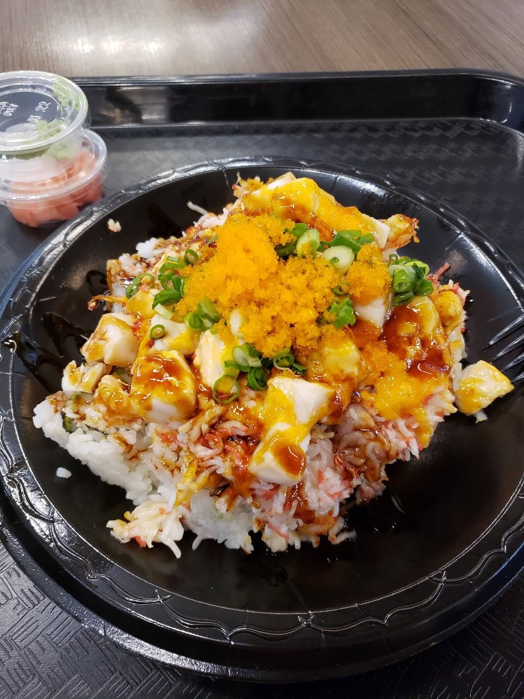 WOW Bento & Roll | restaurant | 14006 Riverside Dr, Sherman Oaks, CA 91423, USA | 8183413320 OR +1 818-341-3320