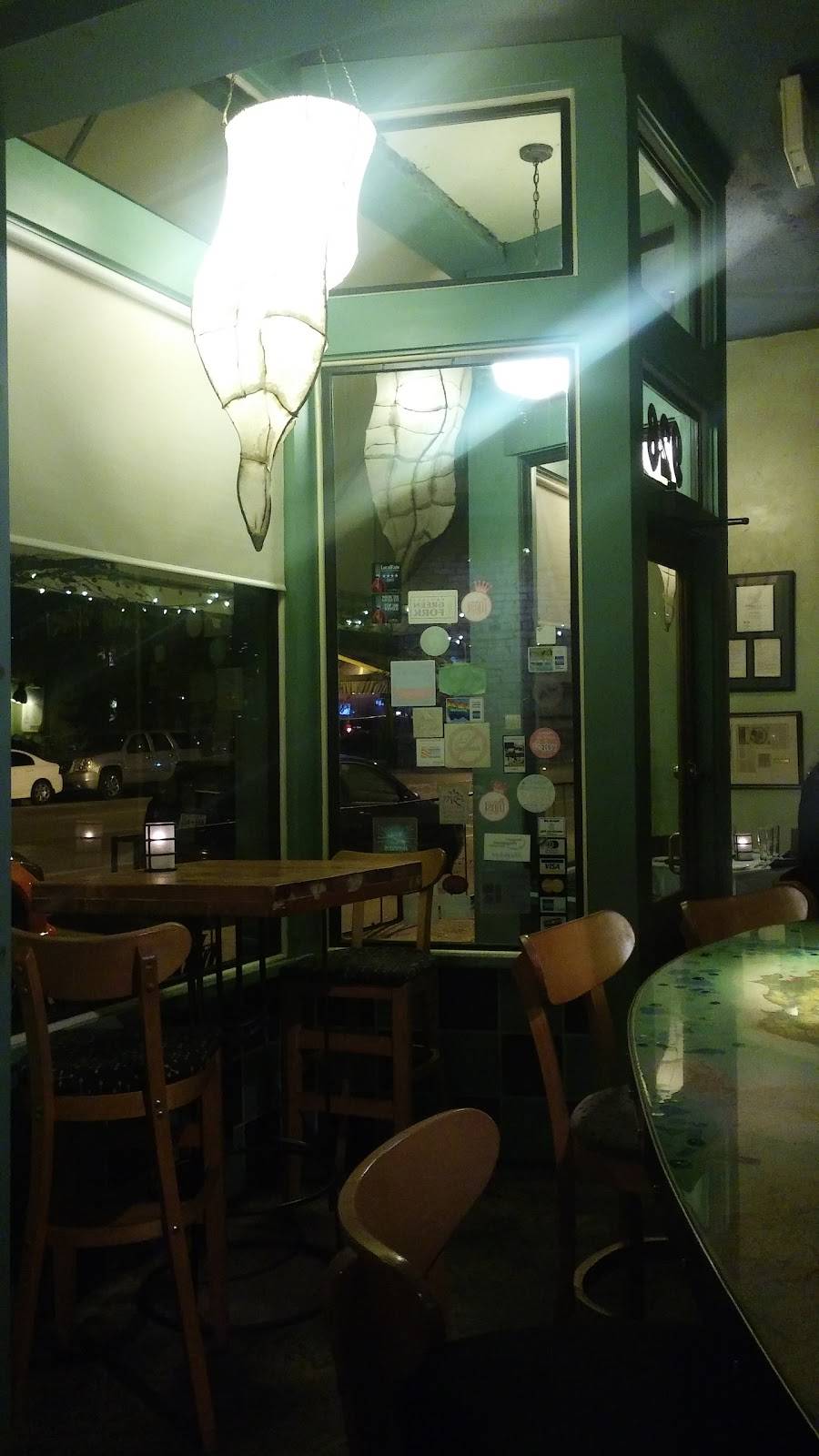 Tsunami | restaurant | 928 Cooper St, Memphis, TN 38104, USA | 9012742556 OR +1 901-274-2556