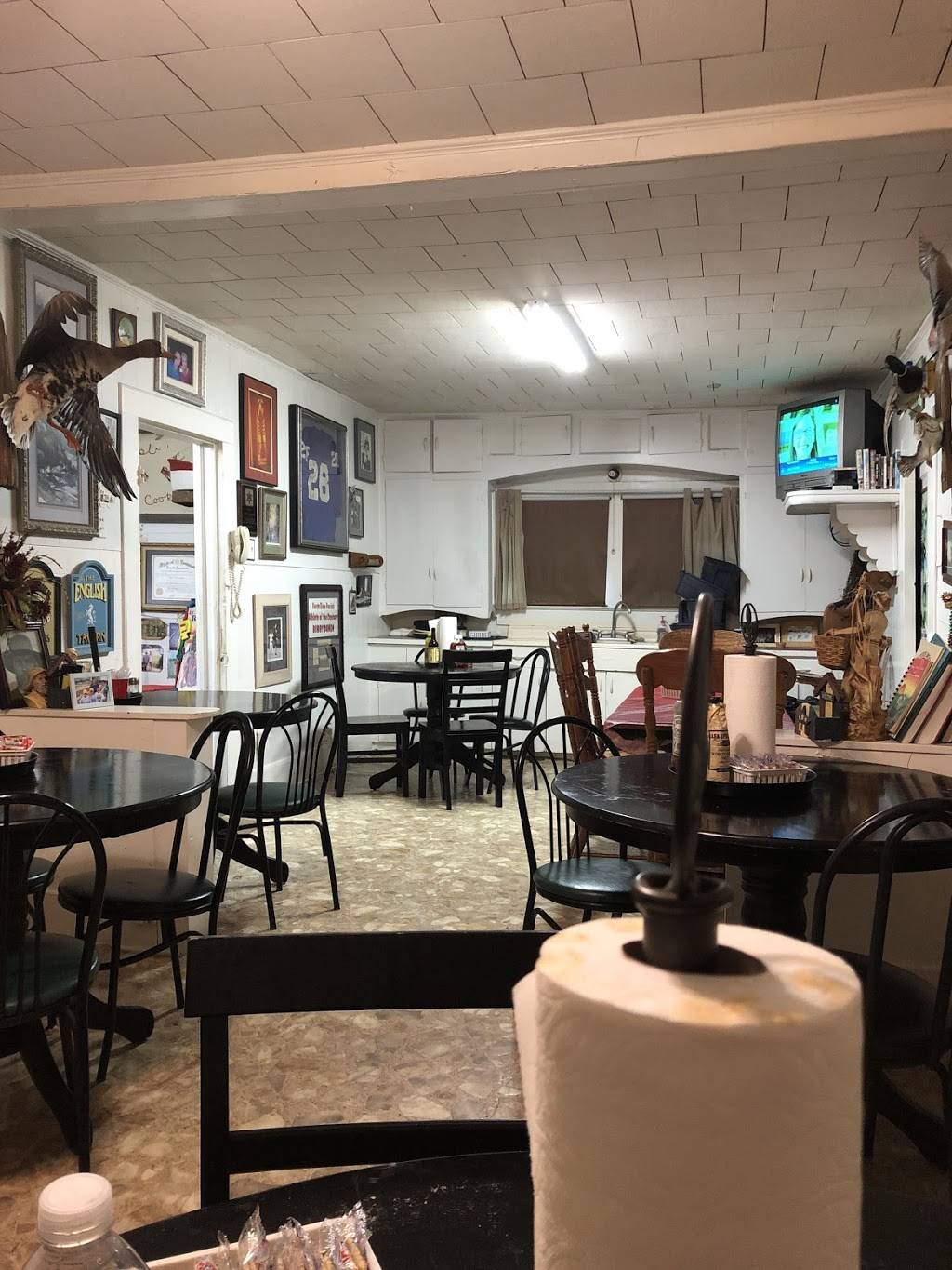 T-Bobs Seafood | restaurant | 109 E Lastie St, Erath, LA 70533, USA | 3379374573 OR +1 337-937-4573